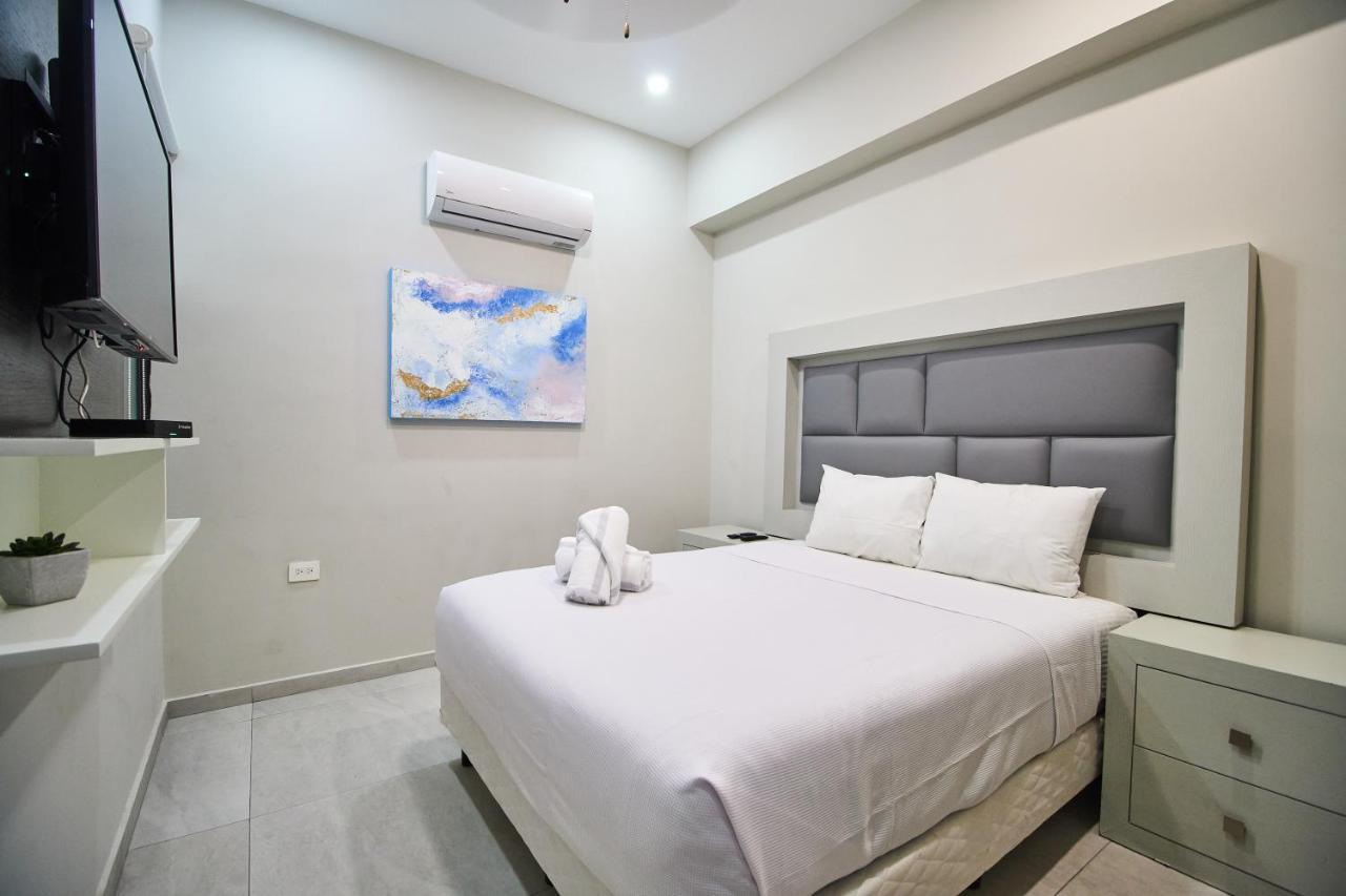 Torre 42 Playa Del Carmen By Lockey Aparthotel ภายนอก รูปภาพ